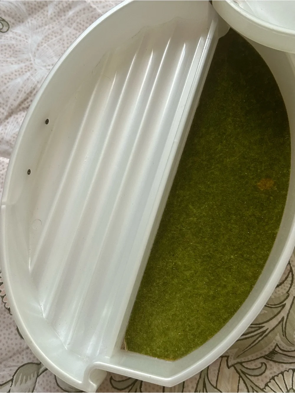 Vintage MCM Rialto of New York White Pearlized Lucite Jewelry Box 1960s 9”